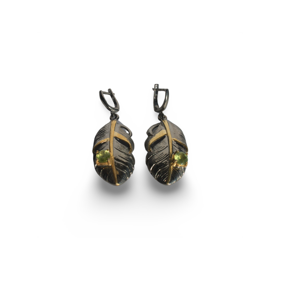 Pergamon Altın Kaplama Detaylı Olivin Gümüş Küpe 28x21mm