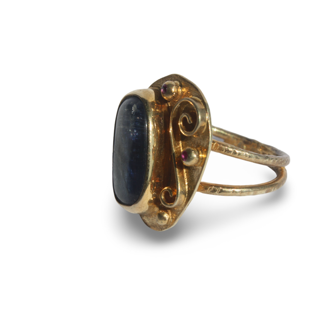 Pergamon Altın Kaplama Kyanite & Garnet Gümüş Yüzük